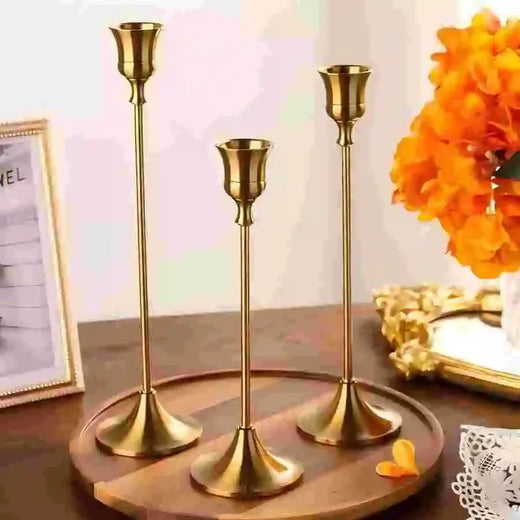 Lot de bougeoirs élégants en métal — Centre de table mariage