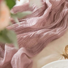 Chemin de Table Gaze Froissée — Mariage Boho & Réception Orientale