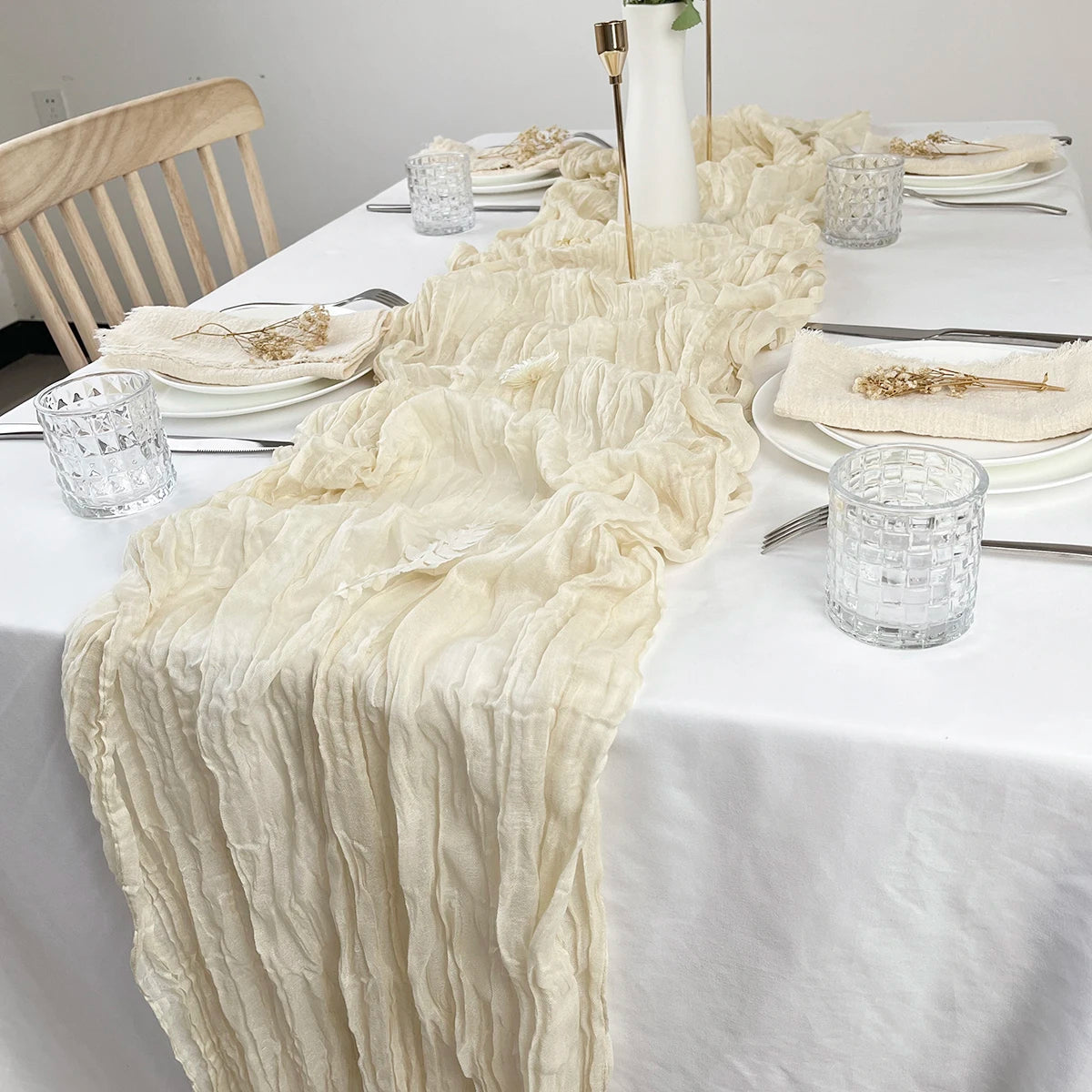 Wrinkle Gauze Table Runner Cheesecloth Semi-Sheer Table Setting Dining Wedding Party Christmas House Banquets Arches Decor