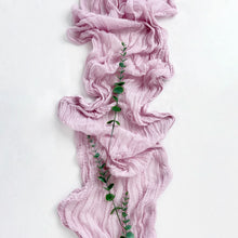 Chemin de table en gaze semi-transparente — Mariage boho