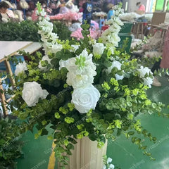 Boule de Roses Blanches Artificielles 70cm — Centre de Table Mariage